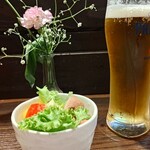 照の家 - 付き出しのサラダ   ビール