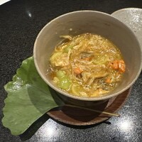 TOMONO - 茶碗蒸し　上海蟹　雄雌　フカヒレ　銀杏