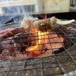 焼肉 道食 - 七輪で　モクモク