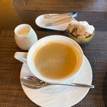 エリタージュ - コーヒーは、泡立つタイプでした