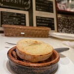 Sakura - カマンベールの石窯焼き