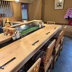 鳥徳 - 店内雰囲気