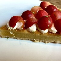 MAIN DINING sereno(THE MARK GRAND HOTEL) - Special　Desert  国産さくらんぼのタルト。素晴らしい！