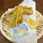 朝めし酒場 ナニコレ食堂 - 