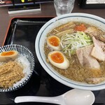 愛と情熱のらーめん屋 皐月亭 - 