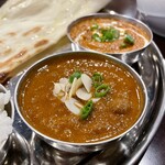 レストランさくら - マトンカレー。アーモンドスライスもいいね！ニンスラでも私的OK