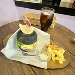 銀座フィッシュバーガー NAGOMI - 「山口県産 サババーガー」(980円)+「ドリンク」(350円)