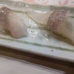 すし和食のお店田まい - 平目のえんがわ