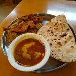 インディアン・レストラン　ロタ - 土曜日のバングラデシュカレーセット