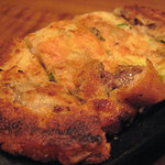 水剌間 - 牛スジの柔らか煮と甘玉葱のチヂミ 