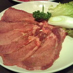 肉バル 京城 - タン塩