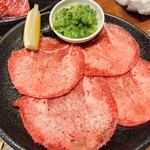 焼肉 肉ます - 