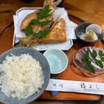 福よし - 鰤カマの唐揚げ、刺身定食
