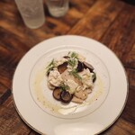 Pitan BISTRO and CAKES - 季節のフルーツと鶏ハム、リコッタチーズ（税込1,350円）