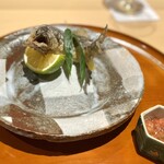 銀座 しのはら - 子持ち鮎 塩焼き かぼす トマトソース