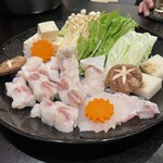 泳ぎとらふぐ活蟹料理 あじ平 - 
