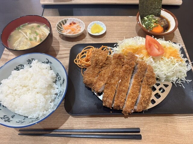 とんかつ様3点セット 鬼灯 - 十三/とんかつ | 食べログ