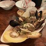 ピッツェリア キアッキェローネ - 