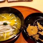 銀座 しのはら - 蓋裏に菊