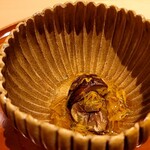 銀座 しのはら - 栗の渋皮煮揚げ菊花餡