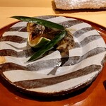 銀座 しのはら - 子持ち鮎の唐揚げ