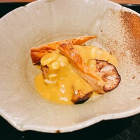 たてやま - マスタケ、甚五右ヱ門芋、タナカレンコン、ツガニの餡、落花生、銀杏