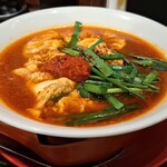 麺居酒屋 アシタマ - 斜めから