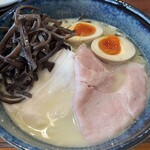 ラーメン 感動の鶏虜 - 