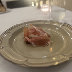 トルナヴェント - 生ハム×ゴルゴンゾーラのムース×はちみつのブルスケッタ