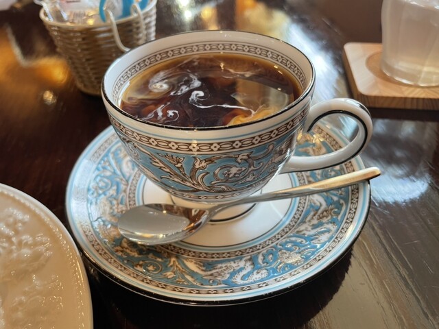 カフェ コロポックル （Cafe Korpokkur） - 新田/カフェ | 食べログ