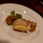 ウエストパパ - 屋久島紅茶のムース、中津川栗のタルト