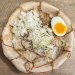 269046448 - 醤油肉増し