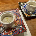 築地鉄板焼 Kurosawa - カラフルなトルコ製の器は ひとつひとつ 手作り