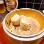 小菜一碟 - ・栗の肉焼売 @¥300