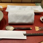 天ぷら もっこす - 卓上のセット