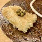 天ぷら もっこす - 〆たばかりの穴子、カンボジアの胡椒の実