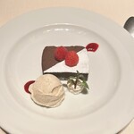 37 Steakhouse & Bar - 