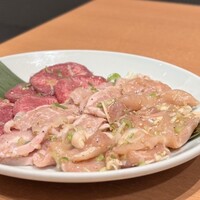 焼肉 香龍園 - ◉ネギタン塩
                ◉塩盛り
                （豚トロ・日向鶏もも）