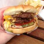 In-N-Out Burger　 - アニマルスタイル