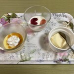 ばらくら - 第三弾。プリン、レアチーズケーキ、チーズケーキ。自分好みに果実のソースやカラメルソース等をかけられるのがいいですね*\(^o^)/*