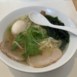 らーめん榎穏 - しおラーメン。税込み800円。