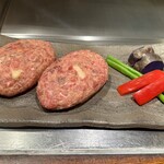 築地鉄板焼 Kurosawa - フォワグラ入りのハンバーグ ＆ シャドークイーン & パプリカ & いんげん