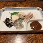 環翠 - 皮、卵巣、カマ、身をあん肝入りの味噌で　絶品