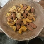 バル ESTARICO - 燻製ナッツ