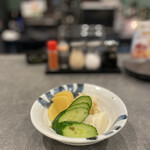 旬彩居酒屋 Uru - お漬け物盛り合わせ❤︎