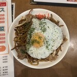 よこたや - やきそば(ミックス) 750円