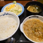 松屋 - 【期間限定】リトアニア風ホワイトソースハンバーグ定食