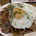 よこたや - やきそば(ミックス) 750円