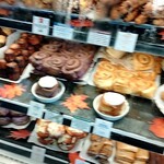 CHILL - Instagramのウベマフィンも欲しかったのですがこの日はウベロールしかなかったのでそれを購入♡ちょっとブレてしまいました。。