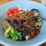 神武食堂 - 汁なし担々麺